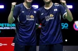 LOL赛事-印度队完胜泰国队，石宇奇高光表现