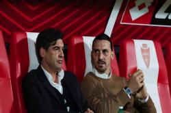 英雄联盟总决赛时间-关于英国俱乐部主帅疑因人员调配失误而下课的信息