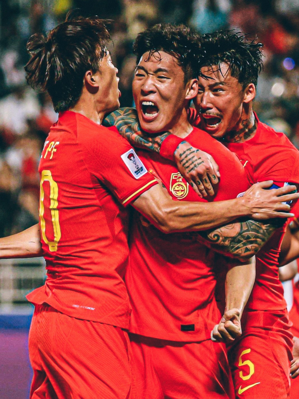 足球赛事频频上演惊险一幕，竞技水平不容小觑的简单介绍