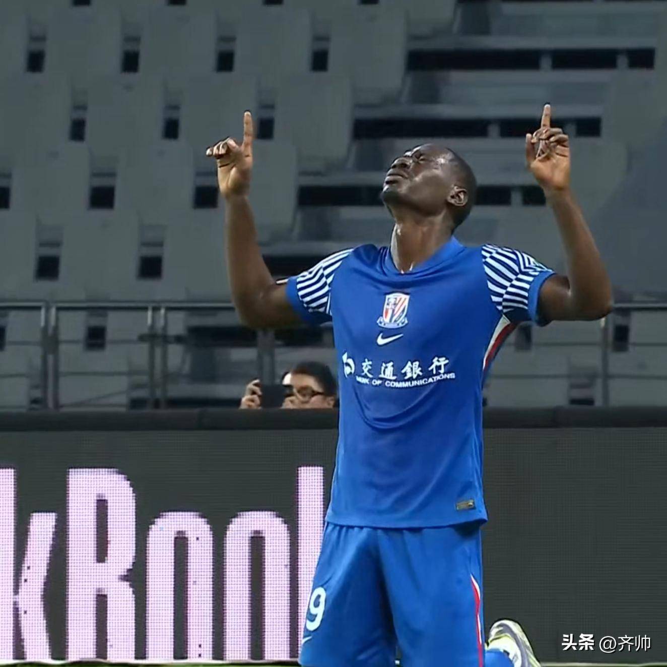 上海申花锋线火力全开，主场大胜对手的简单介绍