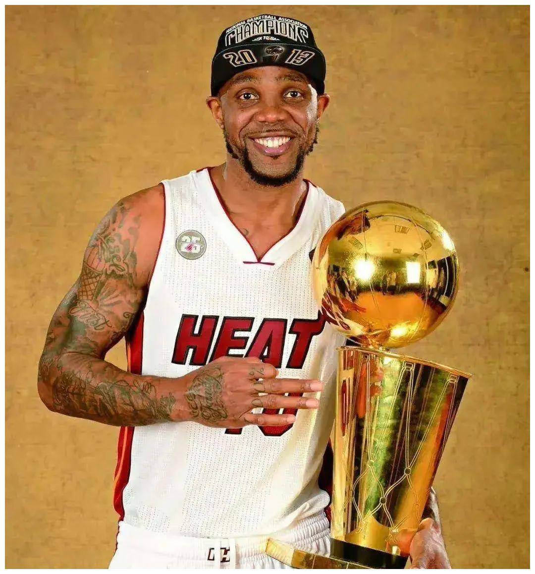 篮板王重返巅峰，再登全明星宝座