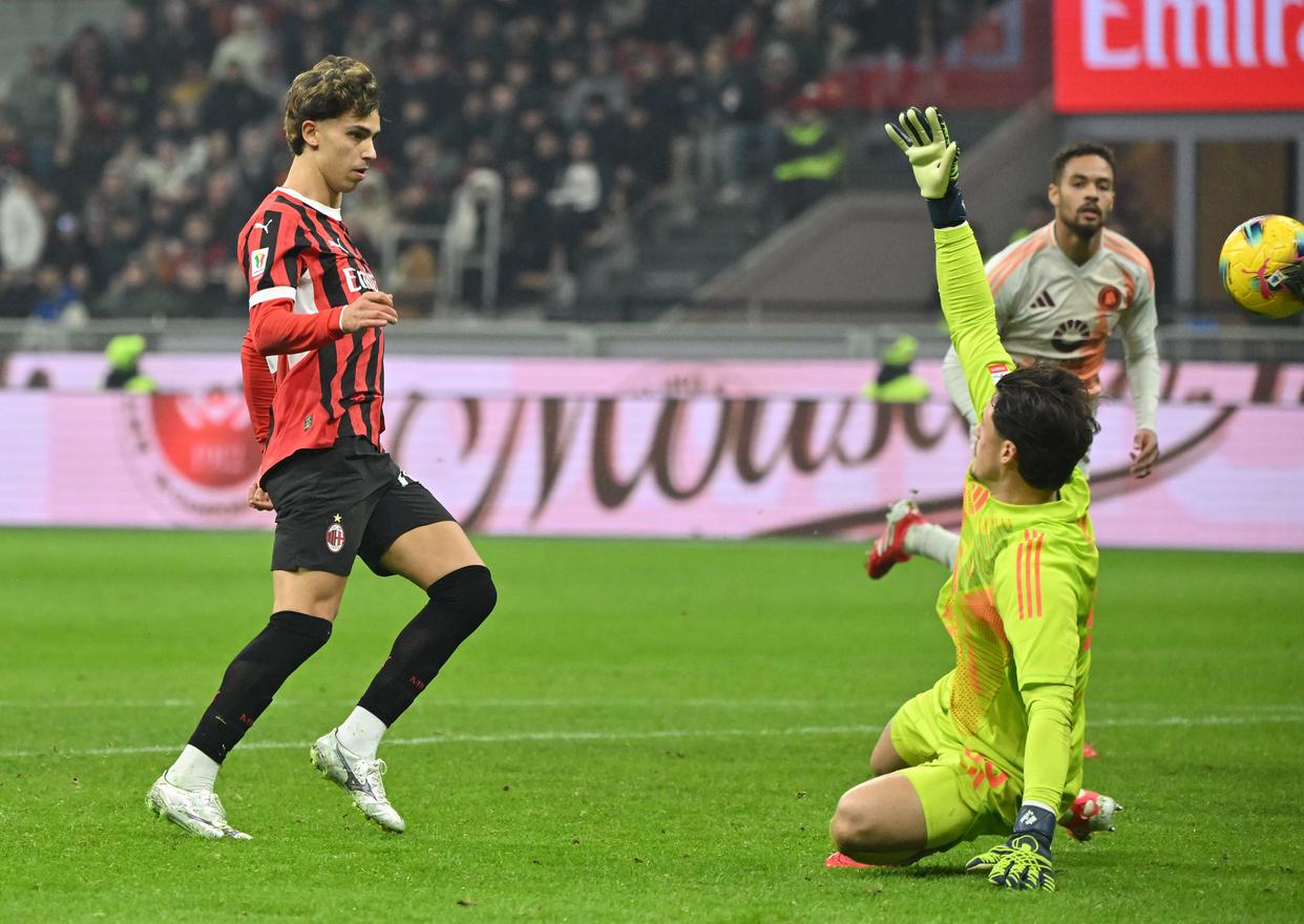 包含意大利国脚备战国际赛事，瞄准冠军的词条