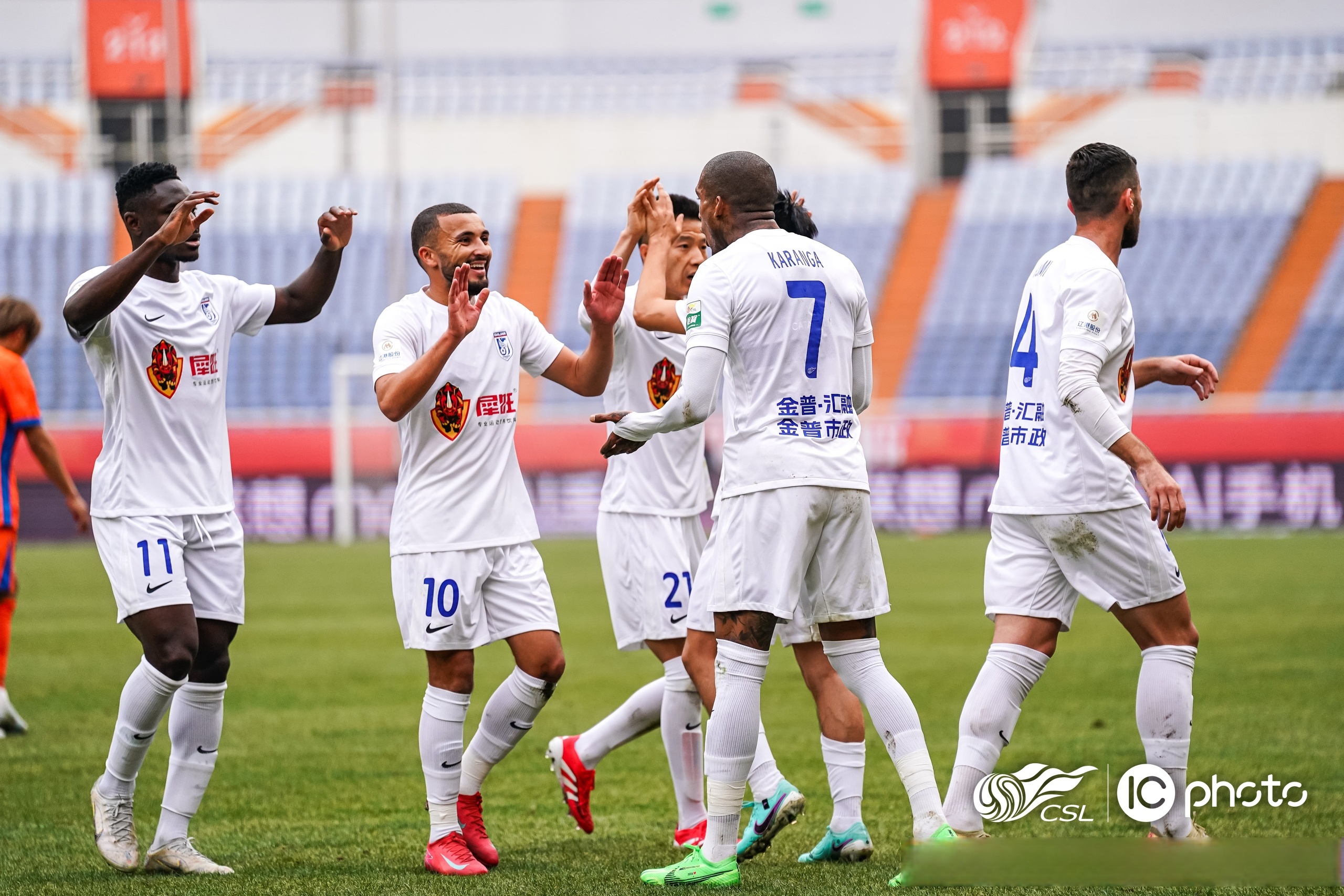 大连人主场迎战淄博蹴鞠，争取连胜保持良好势头的简单介绍