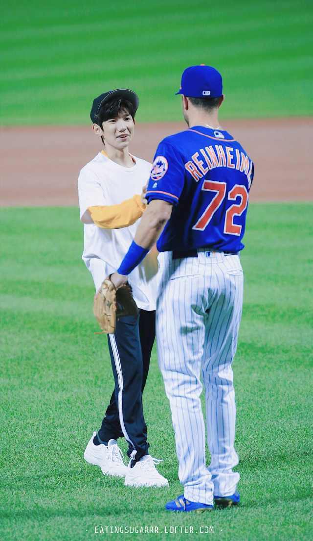 棒球赛后采访曝光，内幕引发热议