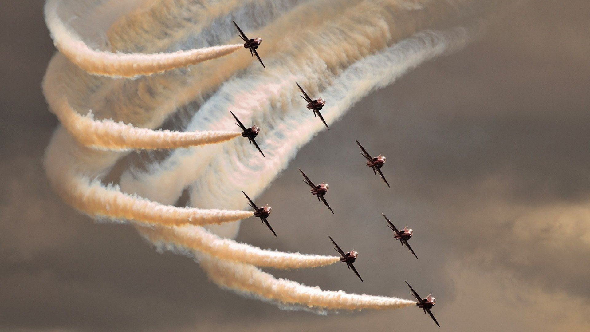 勇士鏖战险胜，库里攻防一体打出36+8+7统治级表现，冠军信号已亮起？