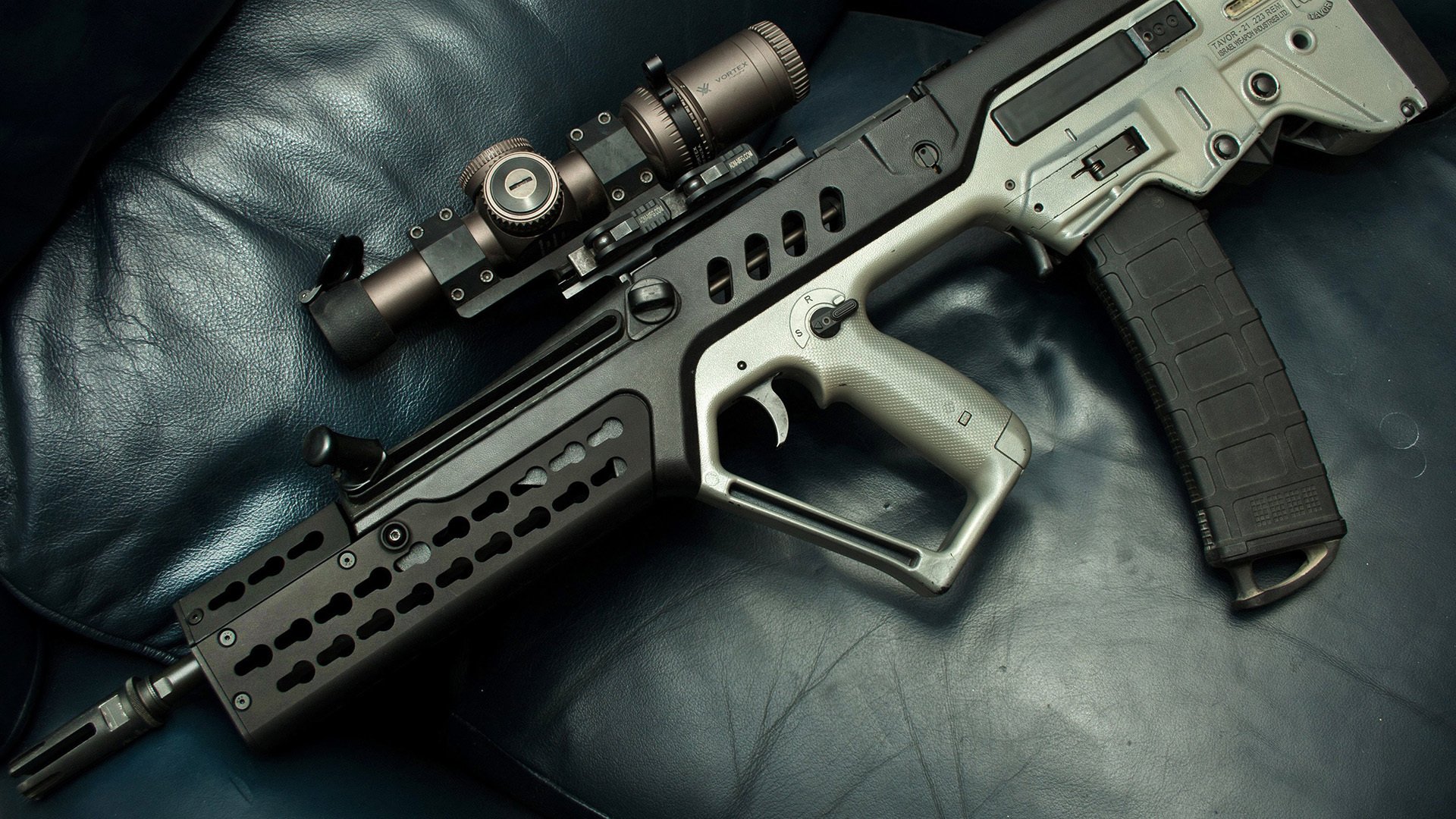 欧冠淘汰赛之夜，杜兰特是篮球场上的禁区幽灵