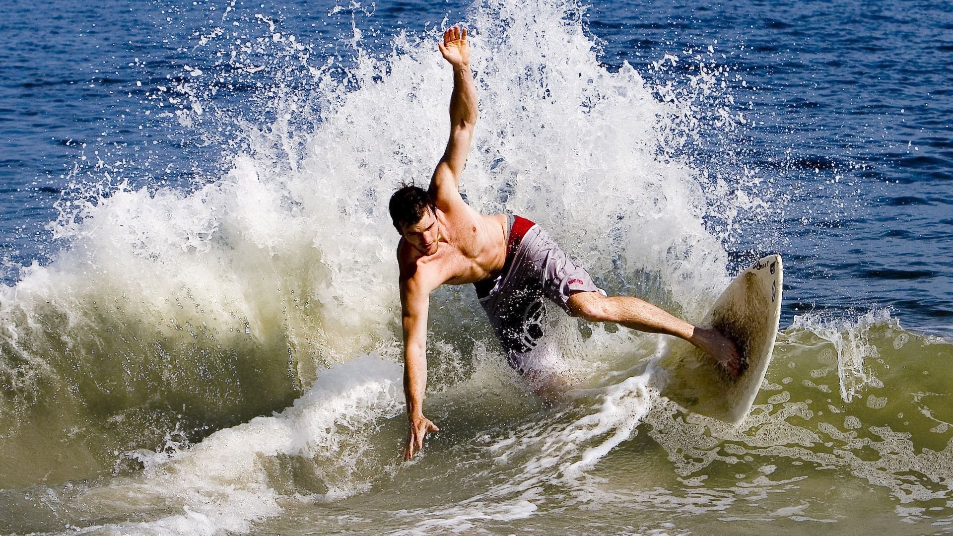 边缘人的舞台,当迪马利亚用决赛戴帽嘲讽世界,秘鲁用狂胜撕碎强队剧本